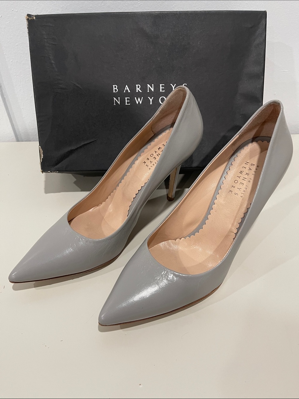 Barneys New York Gray Pointed-Toe Leather Heels Pumps SZ. 10 - Picture 3 of 9
